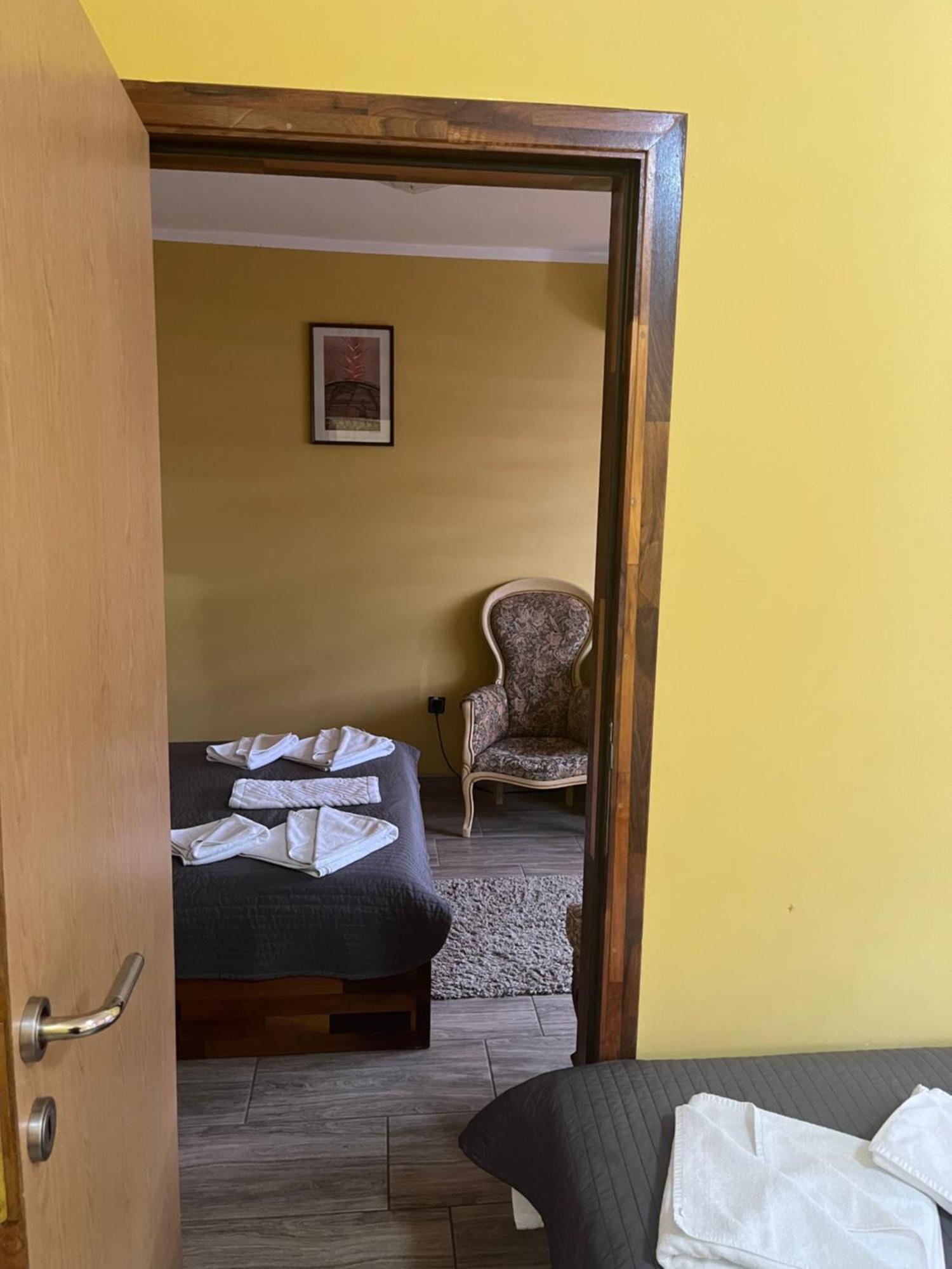 Hotel "Vir" 벨리카플래나 외부 사진