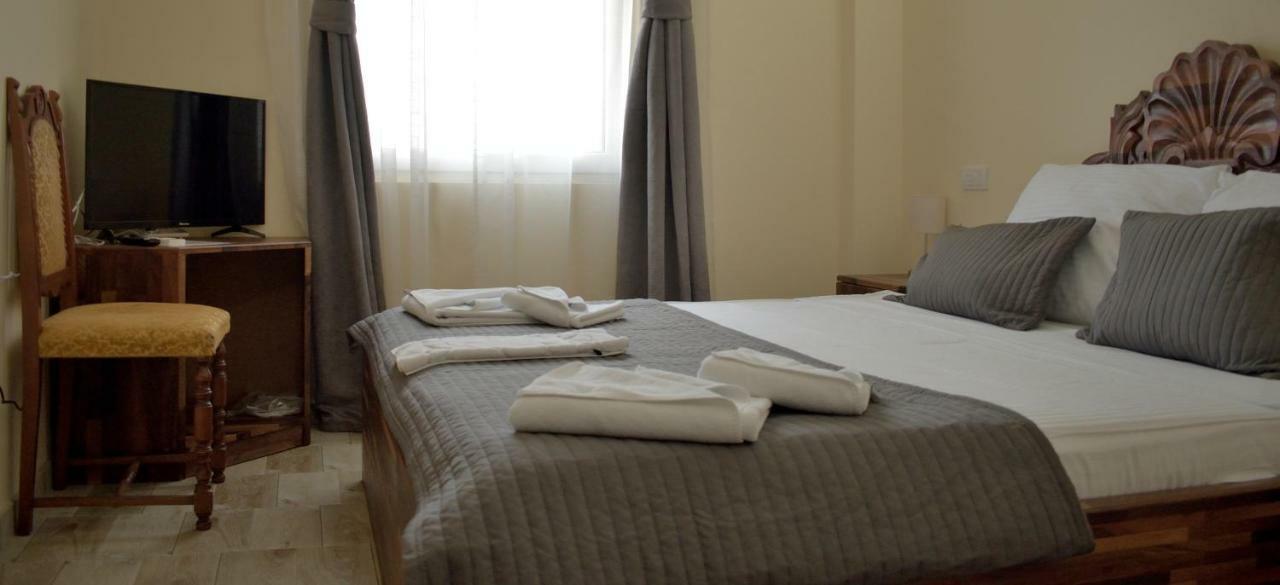 Hotel "Vir" 벨리카플래나 외부 사진