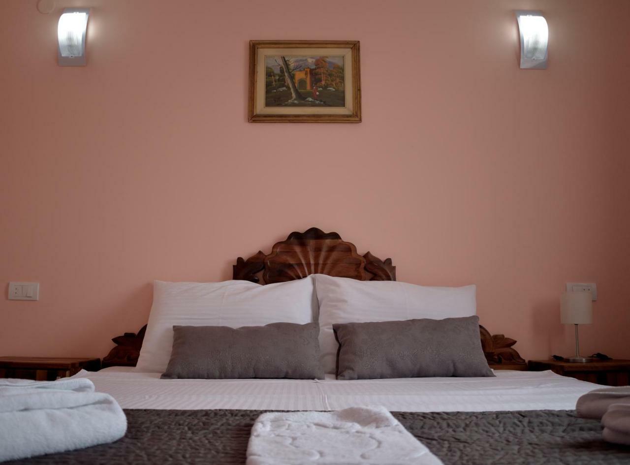 Hotel "Vir" 벨리카플래나 외부 사진