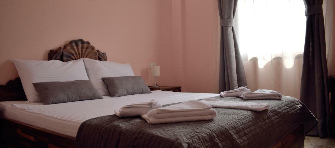 Hotel "Vir" 벨리카플래나 외부 사진